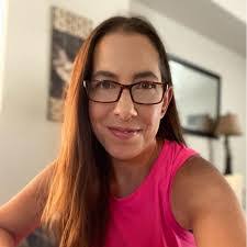 Melanie Mcquiston's Instagram, Twitter & Facebook