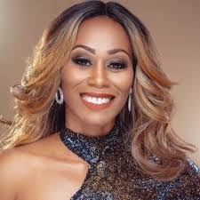 Daphne Swann's Instagram, Twitter & Facebook