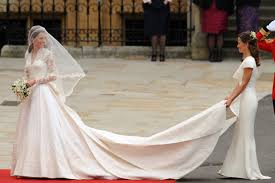 Sarah jane burton obe (née heard; Kate S Wedding Dress Designer Sarah Burton To Be Awarded Obe London Evening Standard Evening Standard