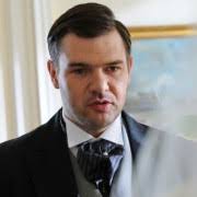 Trzej faceci (tomasz kot, tomasz karolak, jan frycz) i piękna dziewczyna (katarzyna glinka). Tomasz Karolak Filmweb