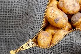 Comment Conserver Les Pommes De Terre En 2020 Conserver Pomme De Terre Pomme De Terre Conservation Des Pommes