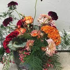 Mondays Do Not Have To Be Bad Floraldesigner Flowerarrangements Flowersubscription Flowerstagram Flower Subscription Corporate Event Planning Floral