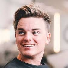 Aaron Griggs's Instagram, Twitter & Facebook