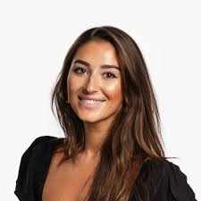 I GOT MY FIRST PAID COLLABORATION 🥹 For those of you who don't know,  besides working in the marketing and social media world, I'm also a content  creator. About a year ago