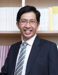 06- PhD in Economics