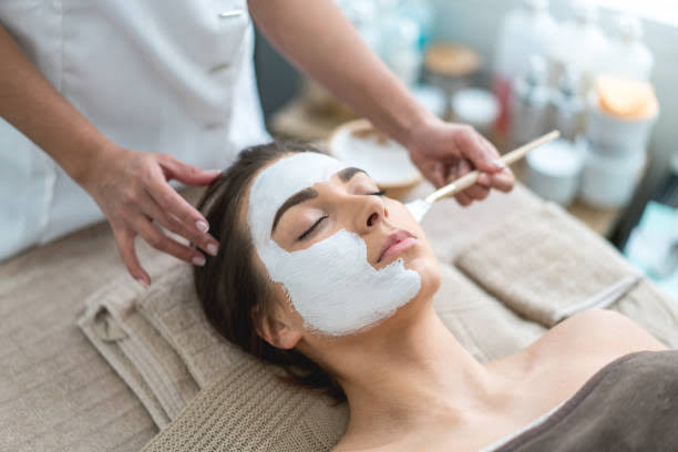 Skin Whitening Facial
