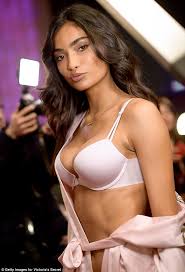 As a general rule, she stays away from. Victoria S Secret Model Kelly Gale Goes To Extreme Lengths To Diet Daily Mail Online