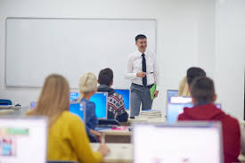 Quereinsteiger Lehrer Gehalt Ausbildung Studium Und Perspektive Heimarbeit De