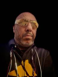 هاني جرجس فوزي ويُعتبر هاني جرجس فوزي من بين أحد أكبر المنتجين في مصر في فترة تسعينيات القرن العشرين، ووالده المنتج الكبير جرجس فوزي. Lkqyv8gb31okum