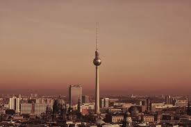 Was bedeutet das für mieter und vermieter? Mietendeckel In Berlin Das Mussen Vermieter Jetzt Wissen Vermieterverein E V