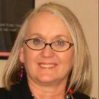 Darlene Moran's Instagram, Twitter & Facebook