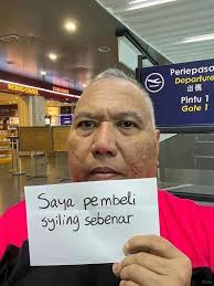 外坡的老板们可以邮寄过来包括去除污渍，笔画，黄斑， 霉斑，轻微锈斑给你专业的意见价格非常亲民店铺在沙登☎电话: 017-7969989 steven