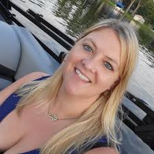 Anyone know of any smaller country bars? I'm not into the big club rodeo or  midnight rodeo. Just looking for something small with some music and I can  enjoy a couple drinks