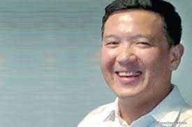 Former goldman sachs banker roger ng chong hwa, who is facing four counts of abetting goldman sachs pertaining to the sale of guaranteed notes and bonds belonging to a subsidiary of 1malaysia development berhad (1mdb) to us$6.5 billion, is still in the united states. Roger Ng Extradited To Us To Face 1mdb Charges The Edge Markets