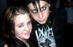 Post HardcorePOSTING (Home For Rejected Thirsty Hot Topic Models)