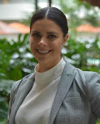 Erica Auer's Instagram, Twitter & Facebook