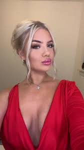 Chloe Pratt (@chloepratt00)