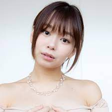 直視は必至！？和地つかさIバストが大暴れの「全力坂」動画に「たまらん！」歓声 | アサ芸プラス
