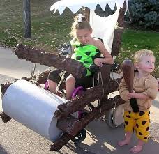 Created with love and worth every penny, these are the coolest homemade costumes for halloween. 20 Awesome Parents Who Made Brilliant Halloween Costumes For Kids And Their Wheelchairs Wheelchair Halloween Costume 9 Viralscape