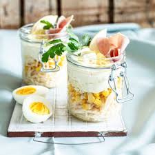 Schichtsalat Mit Gekochtem Schinken Rezept Gekochter Schinken Lebensmittel Essen Schichtsalat