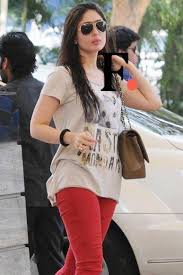 Kareena Kapoor Height In Cm Ameesha Patel Fans Kapoor family, also called the first family of indian cinema, with at least 5 generations of direct descendants over 93 years in film industry. kareena kapoor height in cm ameesha