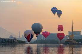 During my ride to putrajaya, i followed the goldwings convoi. Hot Air Balloons Putrajaya On Behance