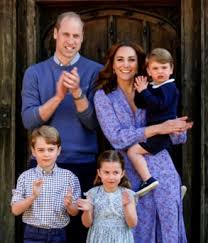 Prince harry (left) with prince william and the latter's wife, catherine, duchess of cambridge, 2016. Prince William Kate Lead Uk Royals In Applause To Thank Nhs