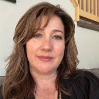 Carrie Levy's Instagram, Twitter & Facebook