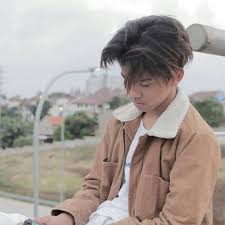 Get in touch with raja (@mffary) — 8 answers, 9 likes. Putra Bachtera Giliran Botak Muka Nya Seger Giliran Facebook