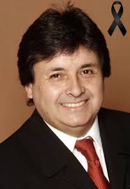 CON PROFUNDO DOLOR DEBO COMUNICARLES QUE NUESTRO QUERIDO Y MUY QUERIDO  AMIGO Y COMPAÑERO , HERMANO DE CASI TODA LA VIDA, LUIS ASTUDILLO, "LUCHITO"  BATERISTA, FALLECIÓ HACE UNOS MOMENTOS . QUE DIOS