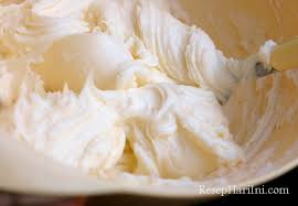 Jika anda ingin membuat butter cream, asal tau sebenarnya caranya cukuplah mudah. Cara Membuat Krim Kue Dari Putih Telur Tanpa Mentega Berbagai Kue
