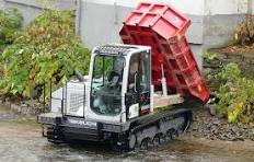 Dumper-Bagger-Duo beseitigt Hochwasserschäden - bd ...