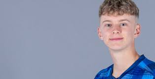 Luxton delighted to contribute in super Surrey win