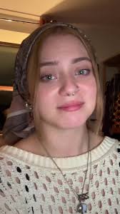 Isabella Dorta: Dating Before Love