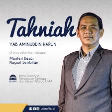 Terhitung ada 13 negara bagian di negeri jiran ini, namun yang menarik perhatian ialah negeri sembilan. Pejabat Menteri Besar Negeri Sembilan