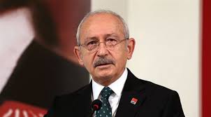 Üniversite yıllarında sol görüşü ile tanınan kılıçdaroğlu, sol görüşlü öğrenci eylemlerinin tanınan isimlerinden birisi oldu ve de. Kilicdaroglu Elimizden Gelen Her Turlu Katkiyi Yapmaya Calisiyoruz