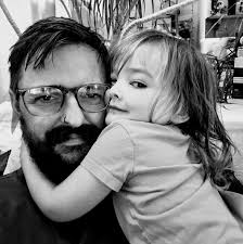 Are people using spacers with their VR prescribed lens and which ones are  they using?