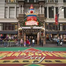 Et to watch a live stream of the parade, courtesy of nbcuniversal and verizon. Macy S Thanksgiving Day Parade 2018 Live Stream How To Watch The Parade Curbed Ny