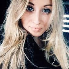 Amanda Blomberg's Instagram, Twitter & Facebook