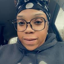 Lawanda Monroe's Instagram, Twitter & Facebook