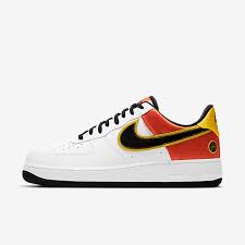 Inarguably the best sneakers of all times and the buzz on the streets, air force 1 is a legend. Air Force 1 Shoes Nike In