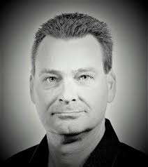 A purple Diva 5-string