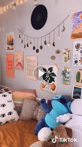 Em Anyonewantamango On Tiktok An Updated Room Tour Foryou Retro Bedrooms Room Ideas Bedroom Tumblr Room Decor