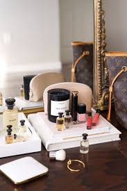 Inkcolorpoint cuscini personalizzati modello chanel facebook from lookaside.fbsbx.com. Beauty Look Book Beauty Flatlay Byredo Louis Vuitton Chanel Nuvola Rosa Nail Polish Louis Vuitton Perfumes Beauty Louis Vuitton Perfume Home Scents