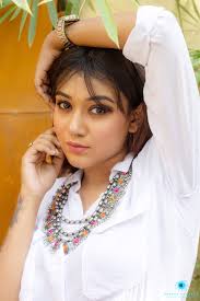 I see you, I'm watching you, so what do you want from me. Canon R5 Canon  RF100-500+2x extender Yellowstone National Park hand held picture by me