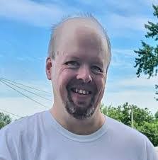 Tom Hermsen's Instagram, Twitter & Facebook