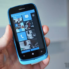 Nokia Lumia 610 NFC officially ...