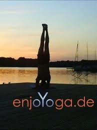 Du kannst dich an einem einzigen wochenende in einem yoga vidya seminarhaus so gut erholen, wie du sonst in einer ganzer woche urlaub. Yoga Wochenende Brandenburg Am See Im Haus Am Bauernsee