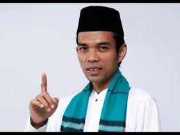 Natsir armaya siregar, selaku ketua panitia, ketika dihubungi hetanews.com menyampaikan, ustad abdul somad batal mengisi tausiah, dikarenakan jadwal dan kegiatannya padat. Uas Menjawab Ustadz Abdul Somad