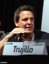 16 Photos & High Res Pictures